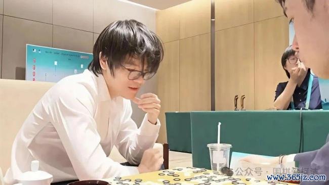 柯洁夺冠后凡尔赛：不知道怎么就赢了